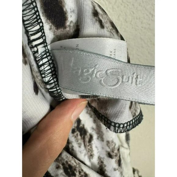 Magicsuit One Piece Swimsuit Size 12 Animal Print Abstract Colorful - Picture 3 of 11